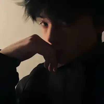 唐依童